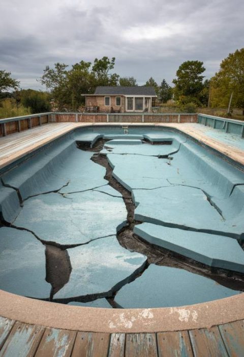 "Les erreurs courantes à éviter lors de la construction d'une piscine en béton"